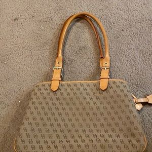 Dooney & Bourke